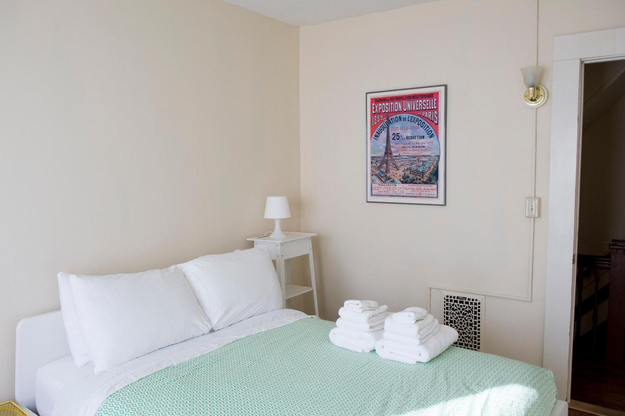 My Cousins Place Burlington Bagian luar foto