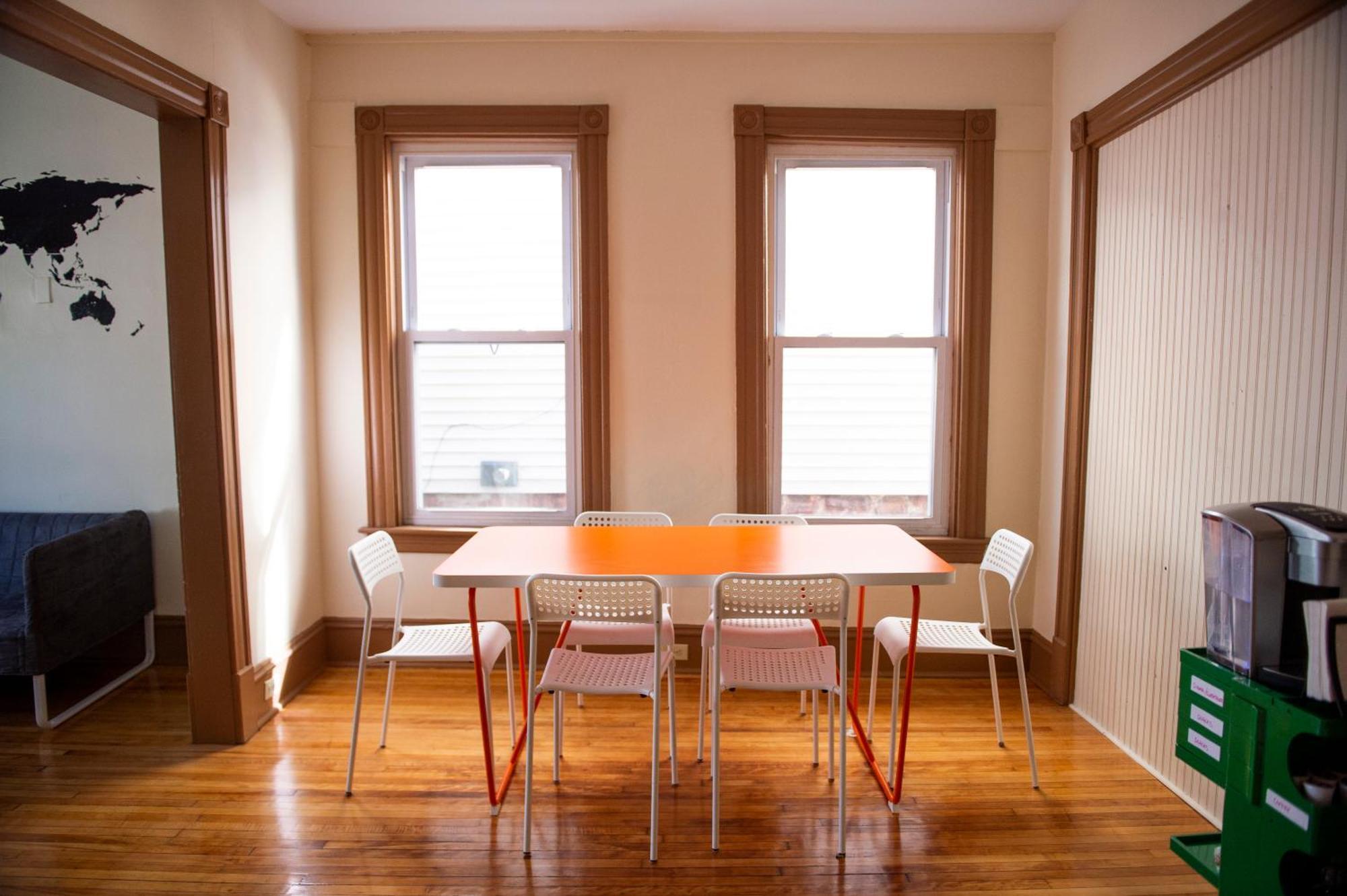 My Cousins Place Burlington Bagian luar foto